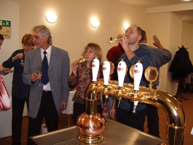 img00028.jpg