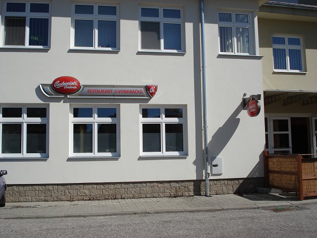 img00003.jpg